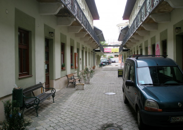 Na prenájom kancelária 23 m2 v centre, Nitra, Kupecká