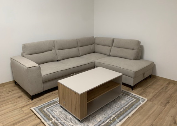 Na prenájom novo zariadený 2-izb.byt s parkovaním, Nitra, centrum