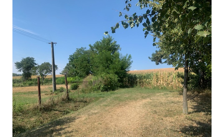 Pozemok na výstavbu rodinných domov Malé Chyndice - fotografia 3