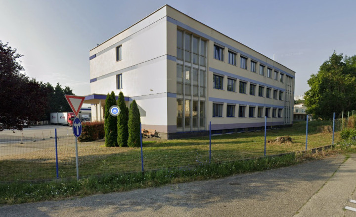 Na prenájom kancelárie rôznych výmer 19-55 m2, Nitra, Pražská ulica