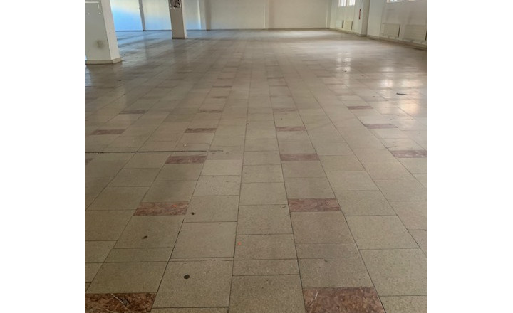 Viacúčelové priestory, pešia zóna od 690 - 1340 m2, Nitra - fotografia 1